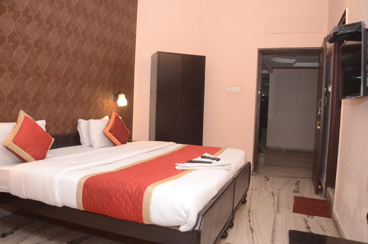 Hotel Kartikey 3*