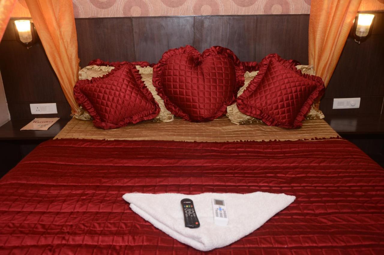 Kartikey Hotel