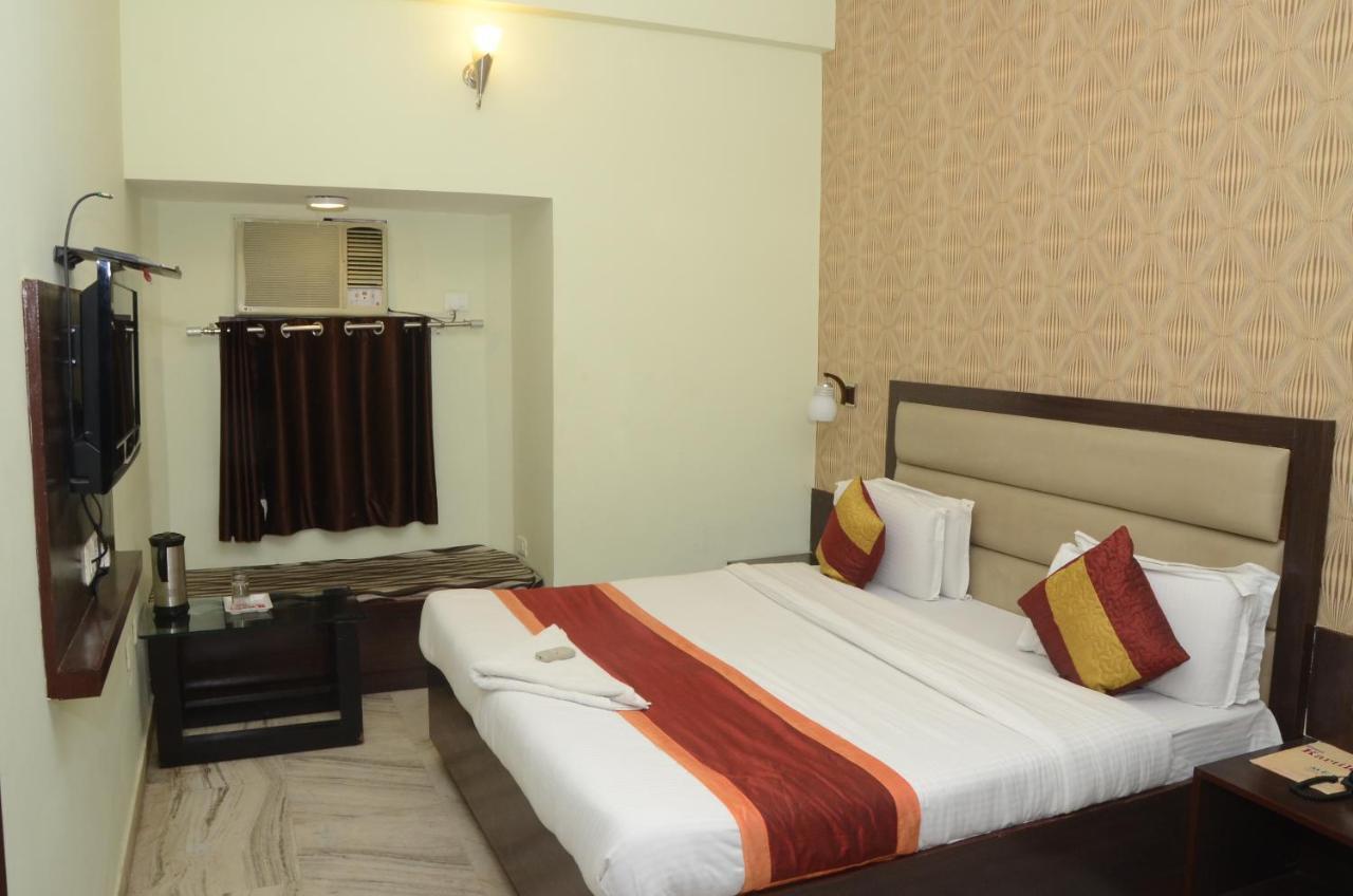 Kartikey Hotel 3*