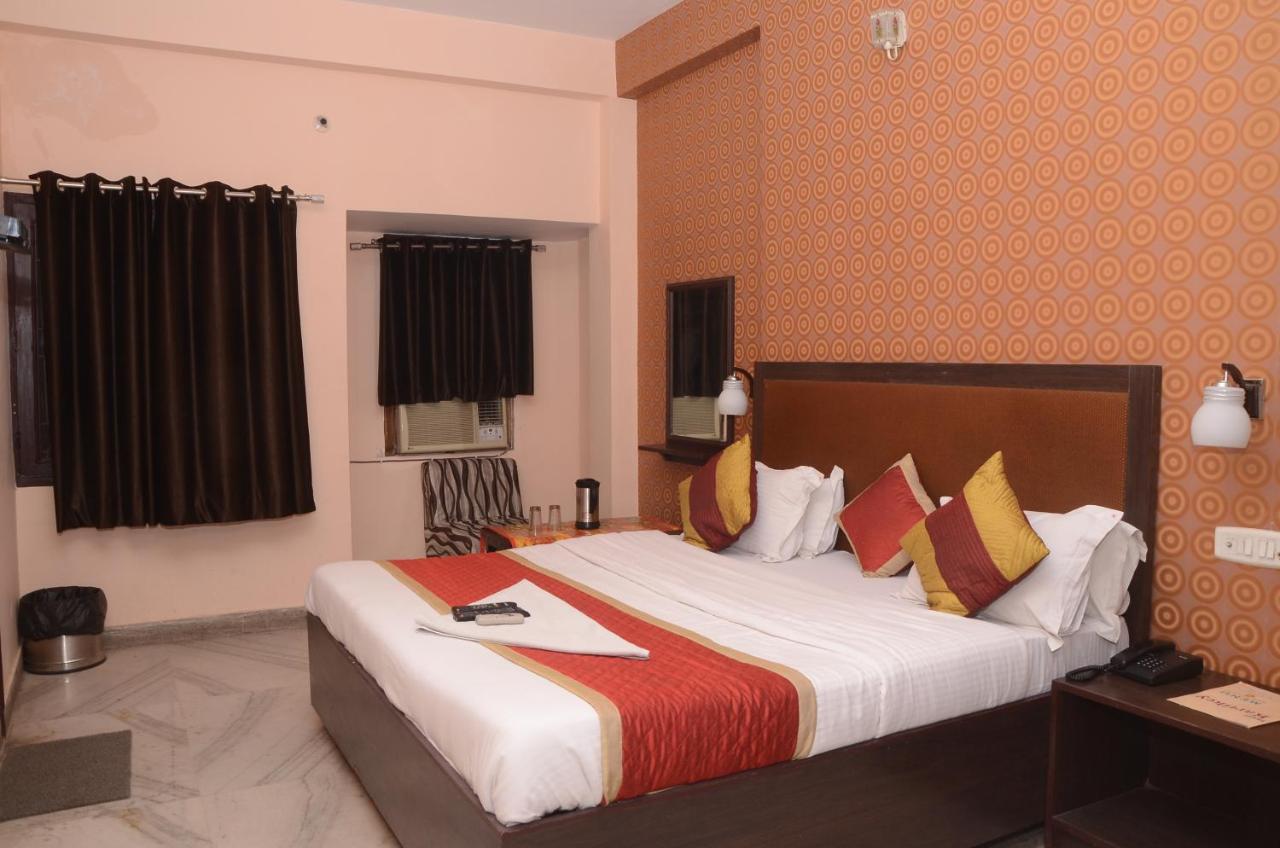Kartikey Hotel 3*