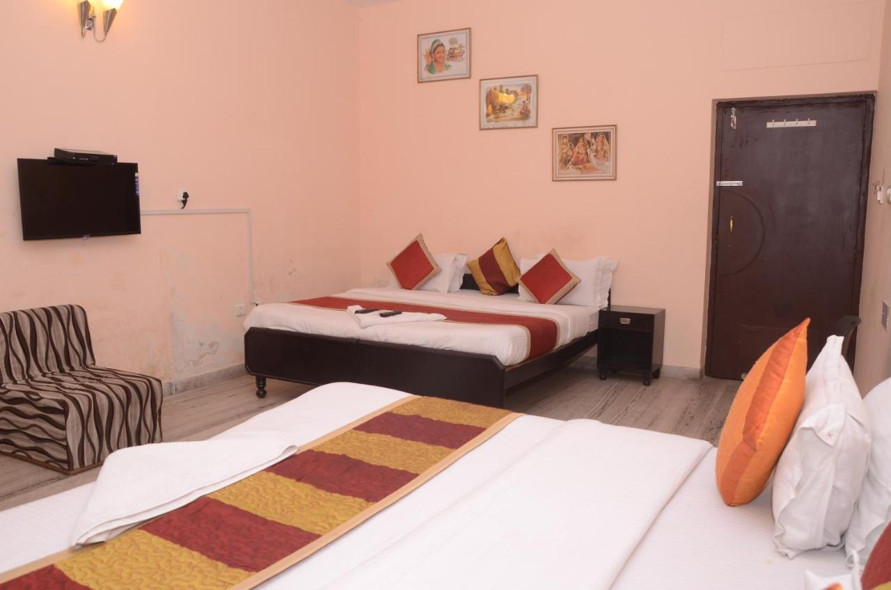 Kartikey Hotel 3*